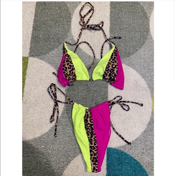 Beautiful bikini - Picture 5 of 5